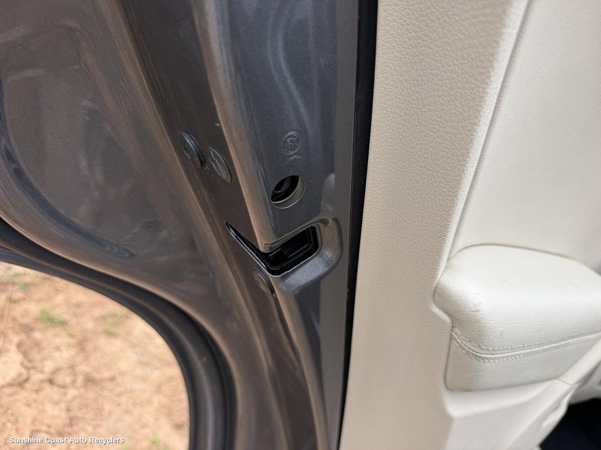 2009-2011 Volkswagen Tiguan Door Boot Gate Lock