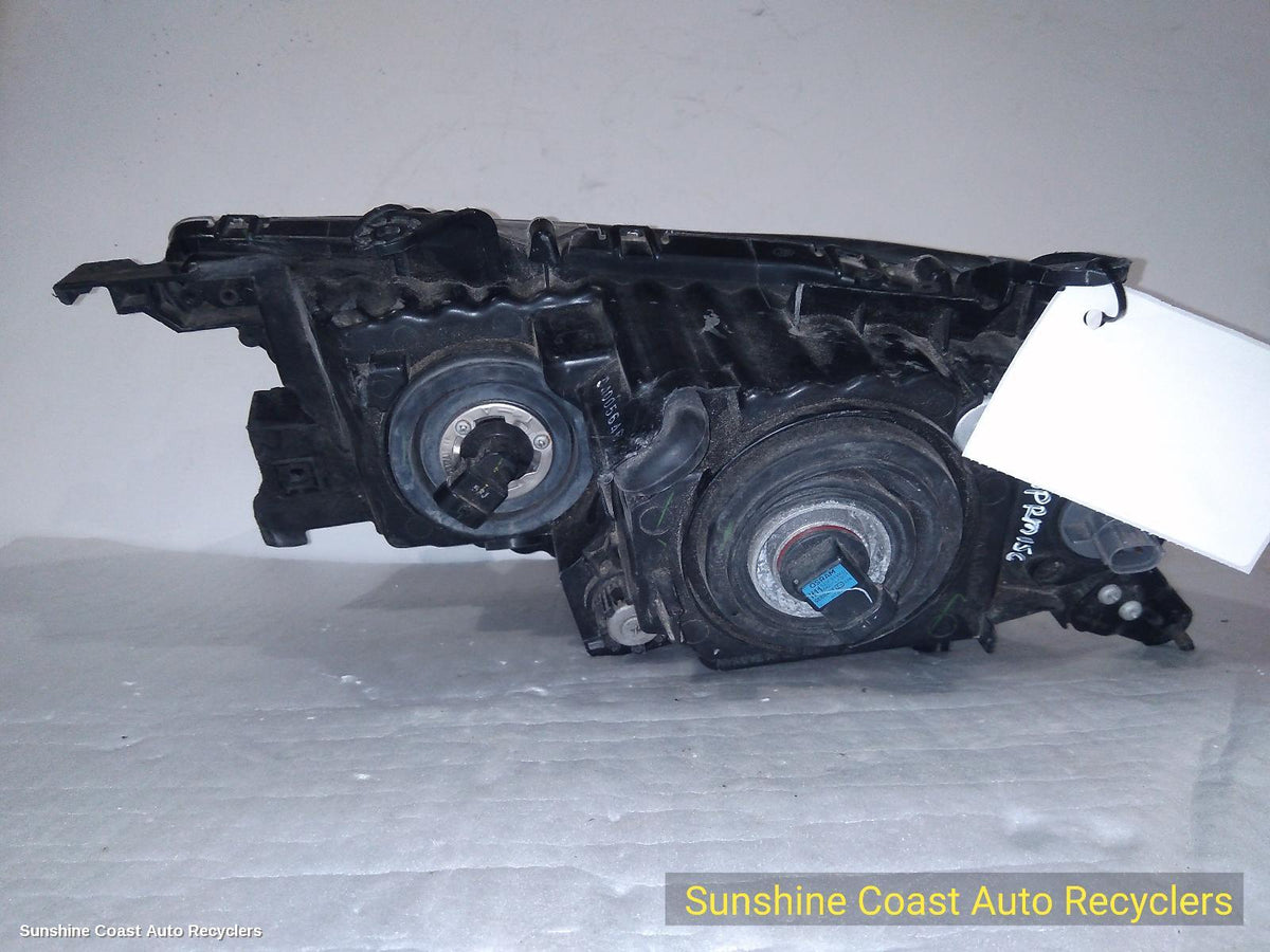 2009-2015 Mitsubishi Challenger Right Headlamp