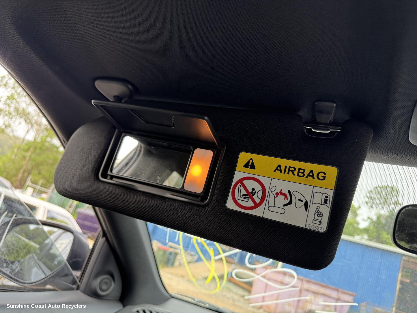 2018 Mitsubishi Outlander Sunvisor