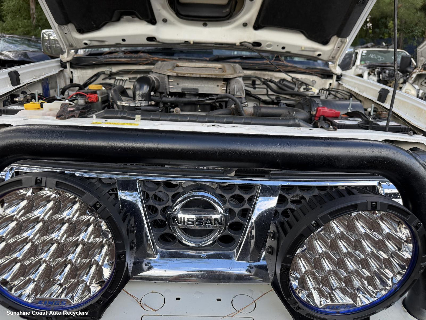 2001-2015 Nissan Navara Grille