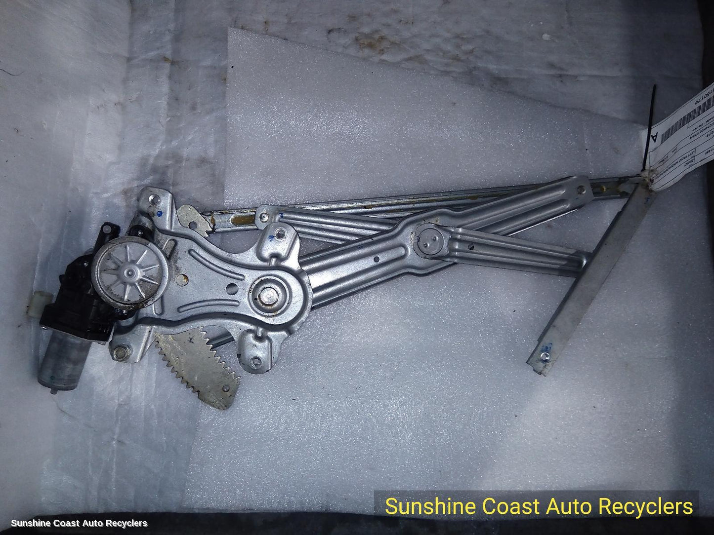 2018-2026 Suzuki Jimny Left Front Window Reg Motor
