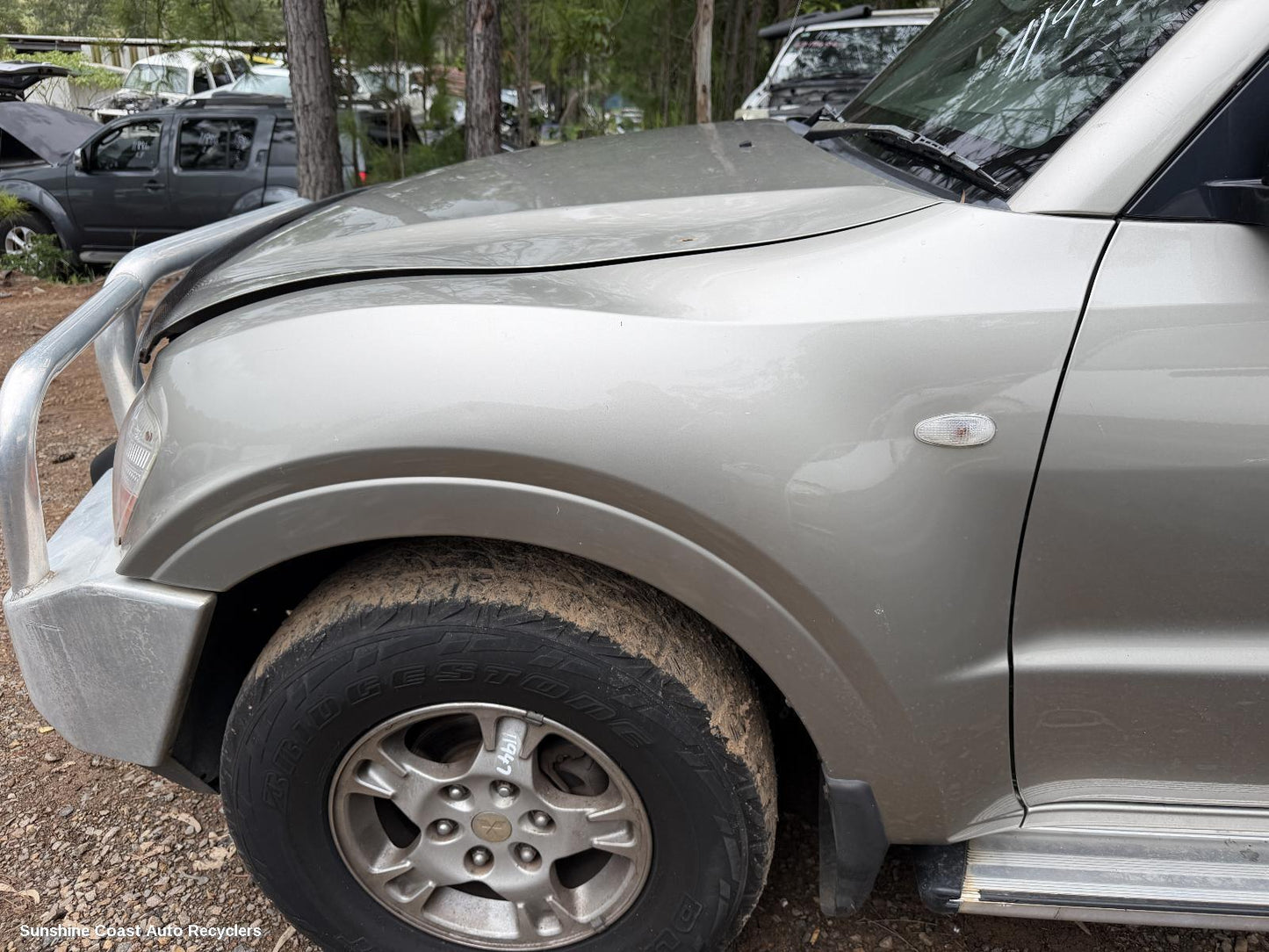 2002-2006 Mitsubishi Pajero Mud Flaps