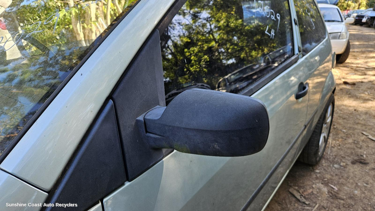 2004-2005 Ford Fiesta Left Door Mirror