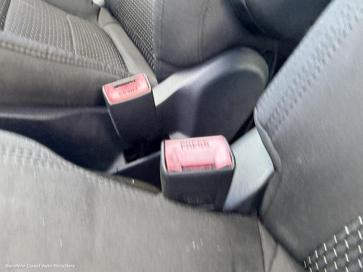 2020-2026 Ldv Deliver 9 Seatbelt Stalk