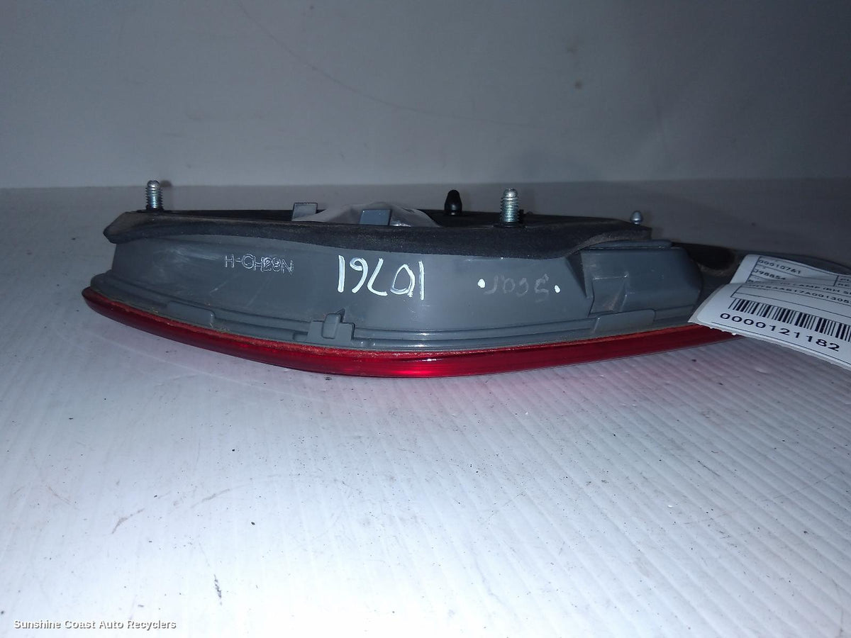 2012-2017 Nissan Pulsar Rear Garnish