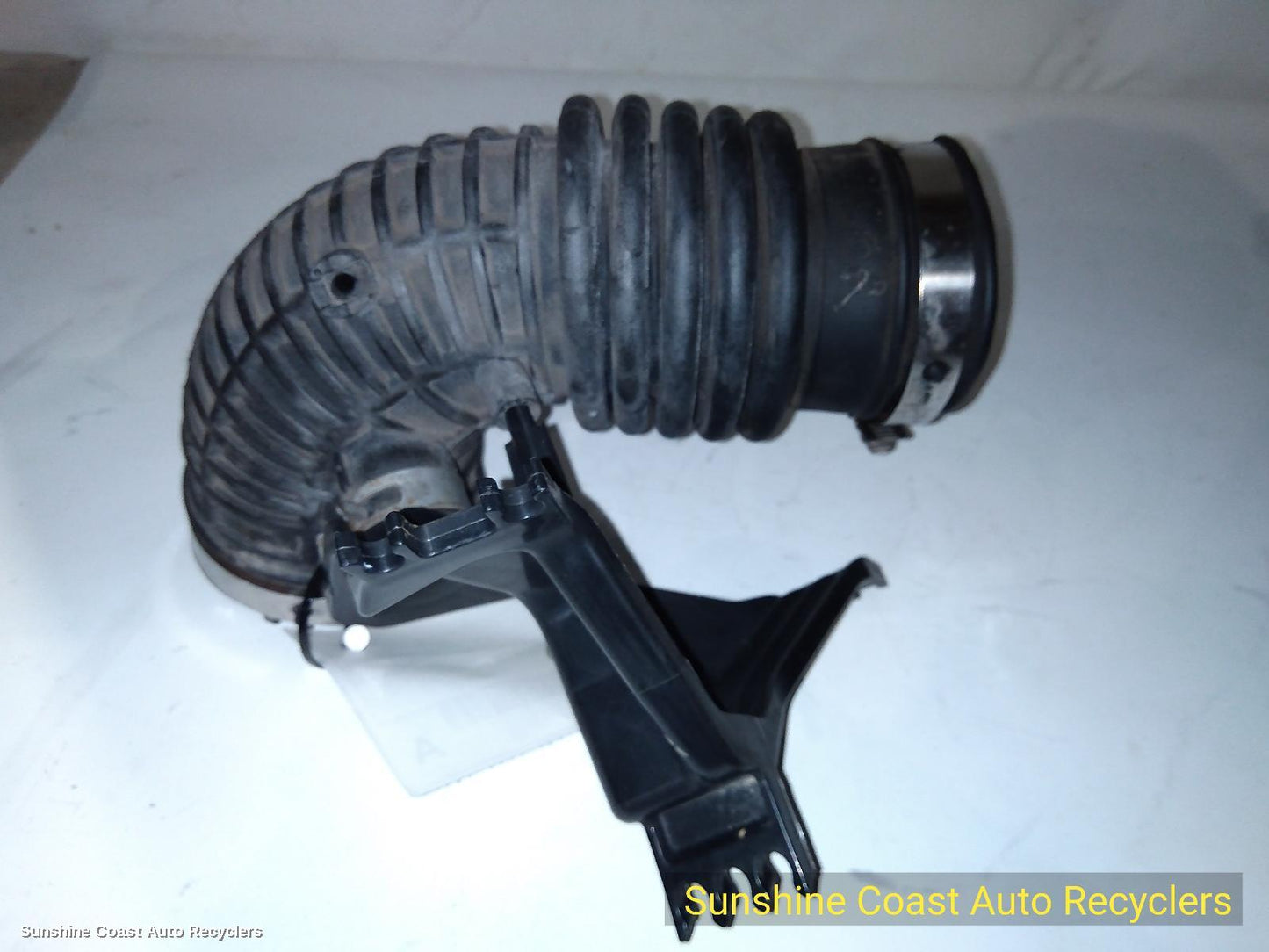 2010-2015 Nissan Navara Air Cleaner Duct Hos