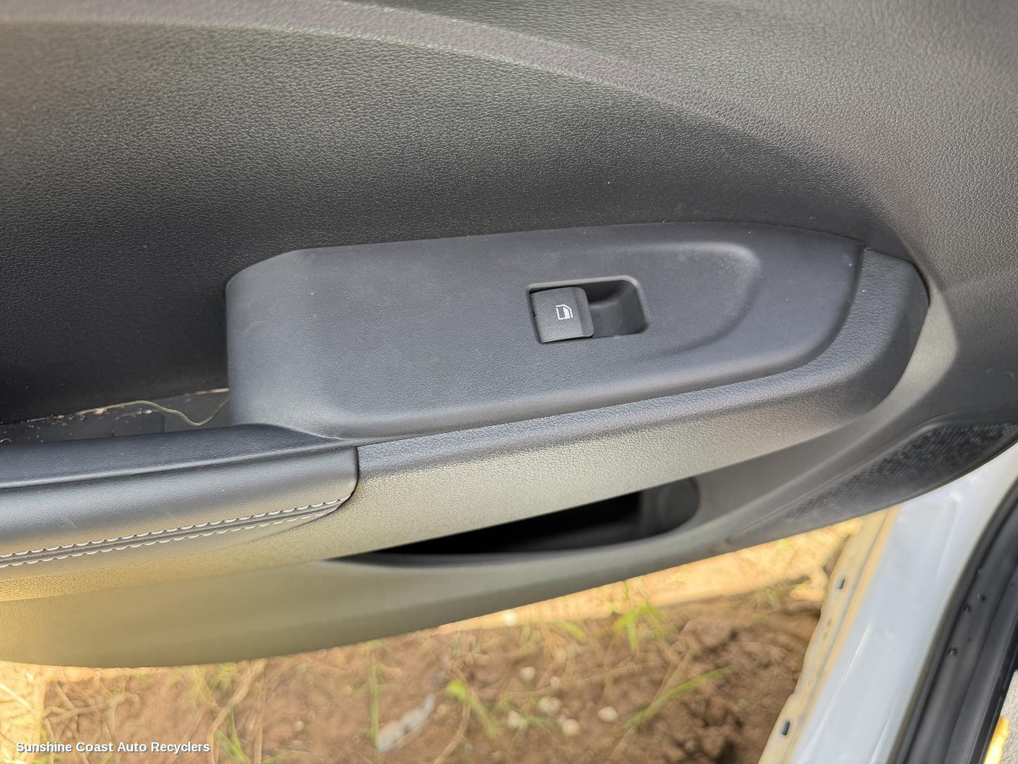 2019-2025 Hyundai Venue Pwr Dr Wind Switch