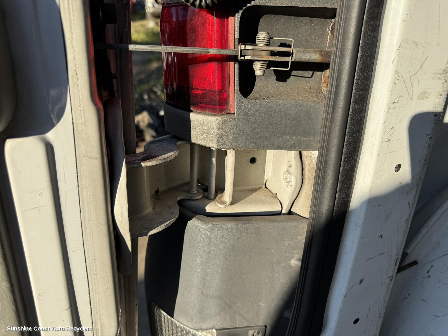2013 Renault Trafic Bootlid Tgate Hinge