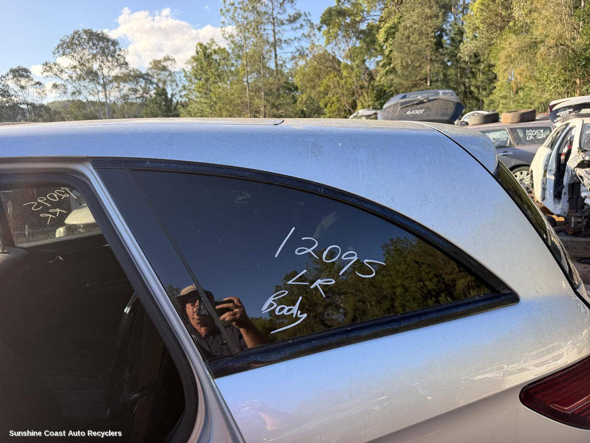 2006-2010 Mercedes R Class Left Rear Side Glass