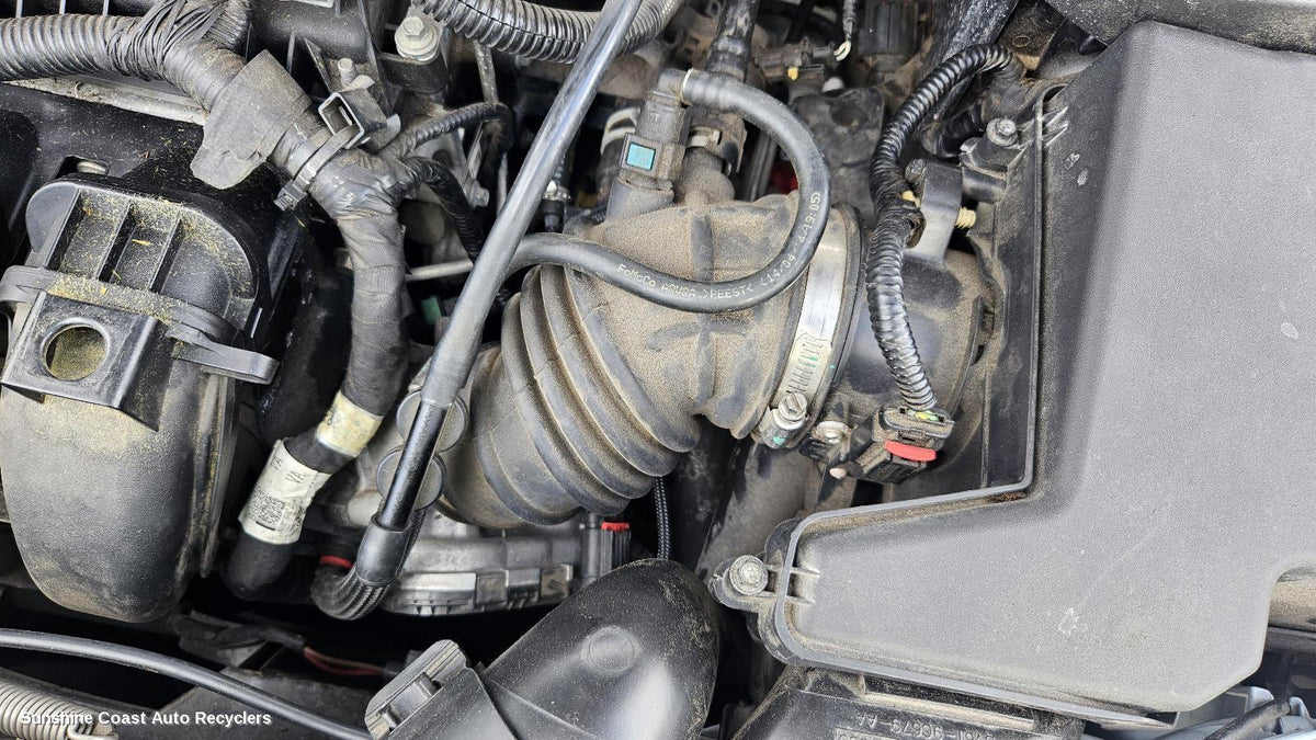 2011-2015 Ford Focus Air Cleaner Duct Hos