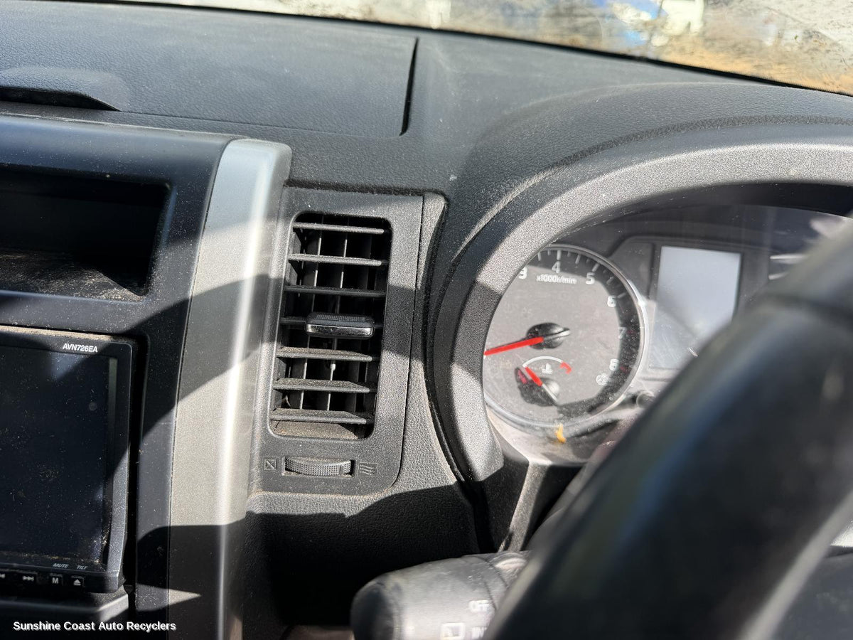 2007-2014 Nissan Xtrail Misc