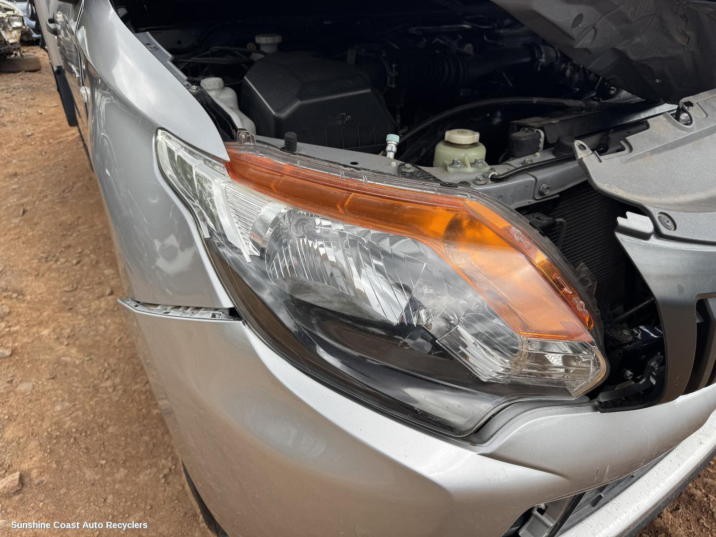 2016 Mitsubishi Triton Right Headlamp