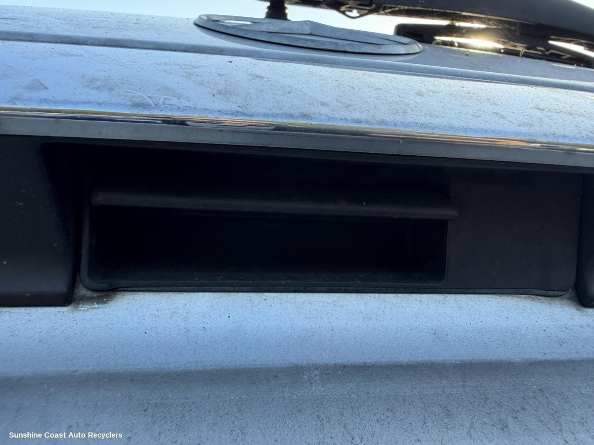 2006-2010 Mercedes R Class Tailgate Handle