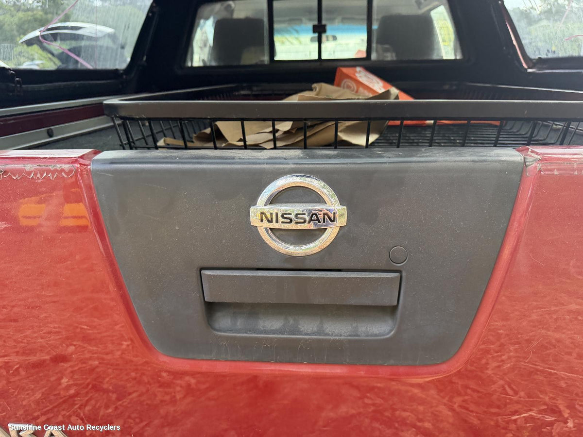 2005-2015 Nissan Navara Rear Garnish