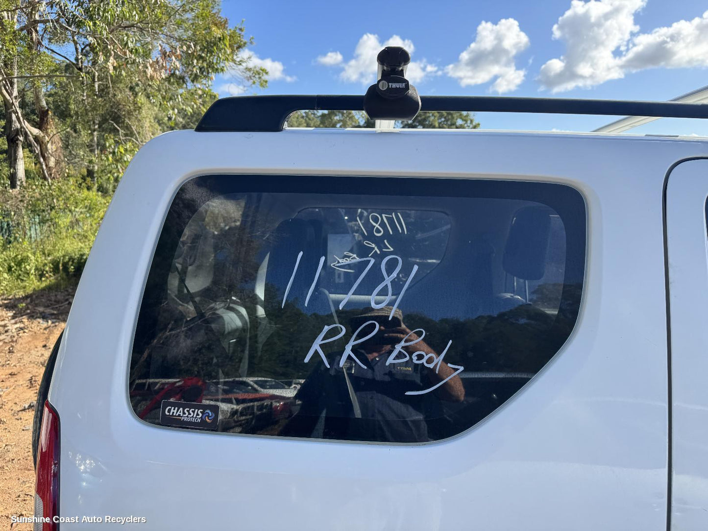 2011 Suzuki Jimny Right Rear Side Glass