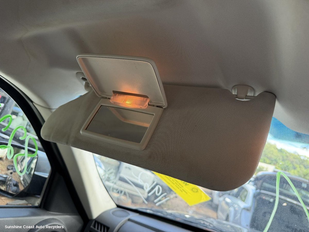 2007-2011 Dodge Nitro Sunvisor