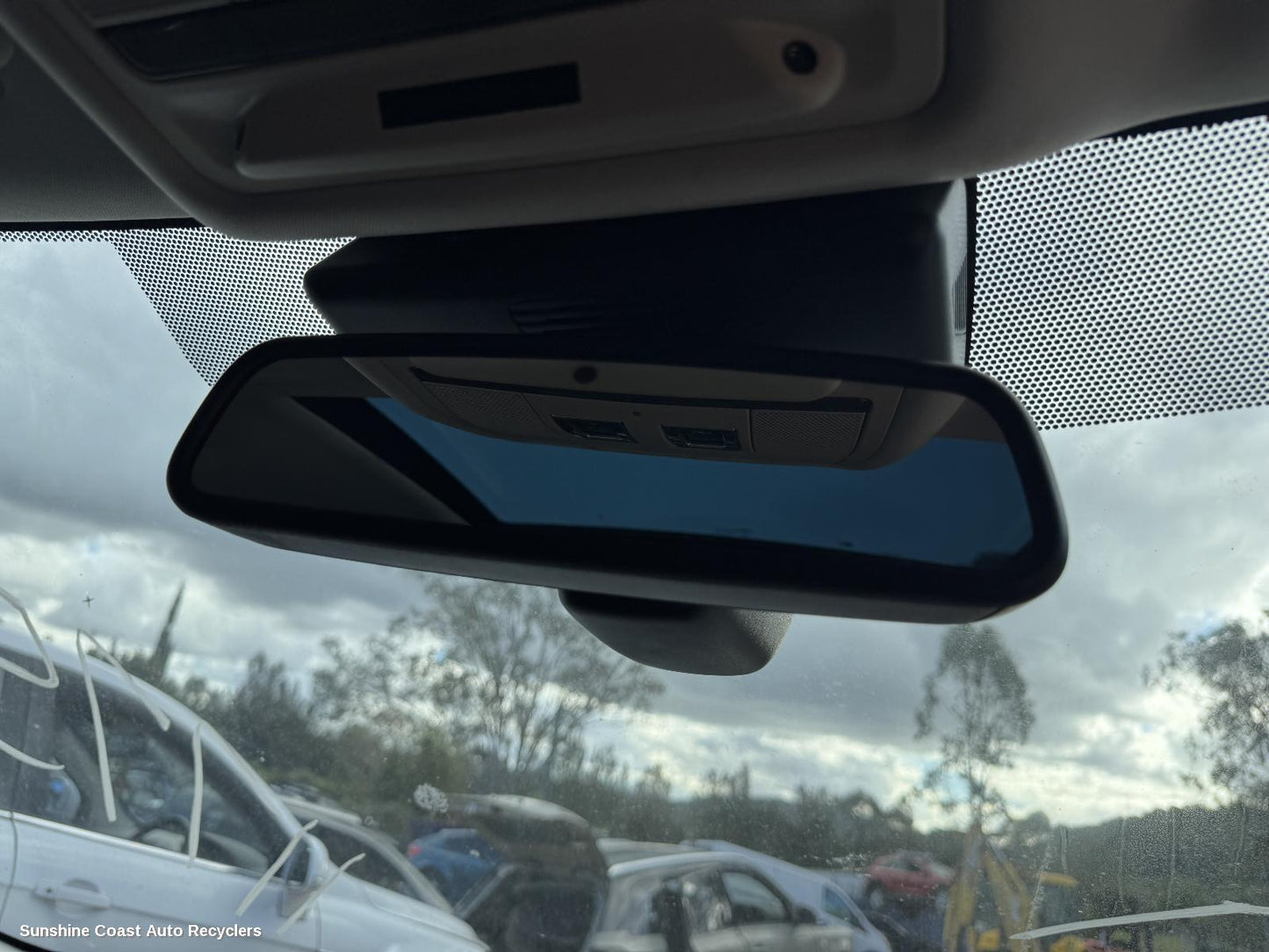 2016-2025 Jaguar F Pace Interior Mirror