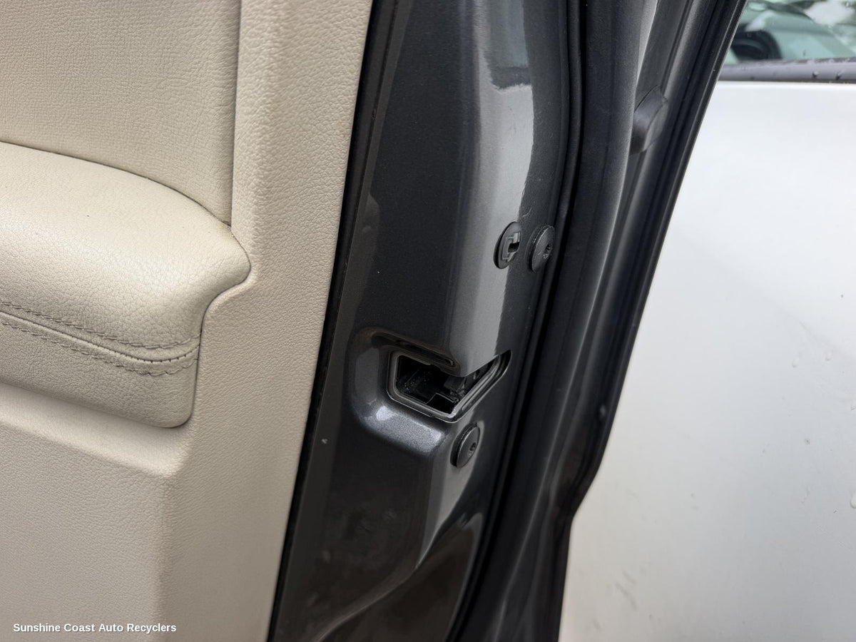 2010-2011 Volkswagen Tiguan Door Boot Gate Lock