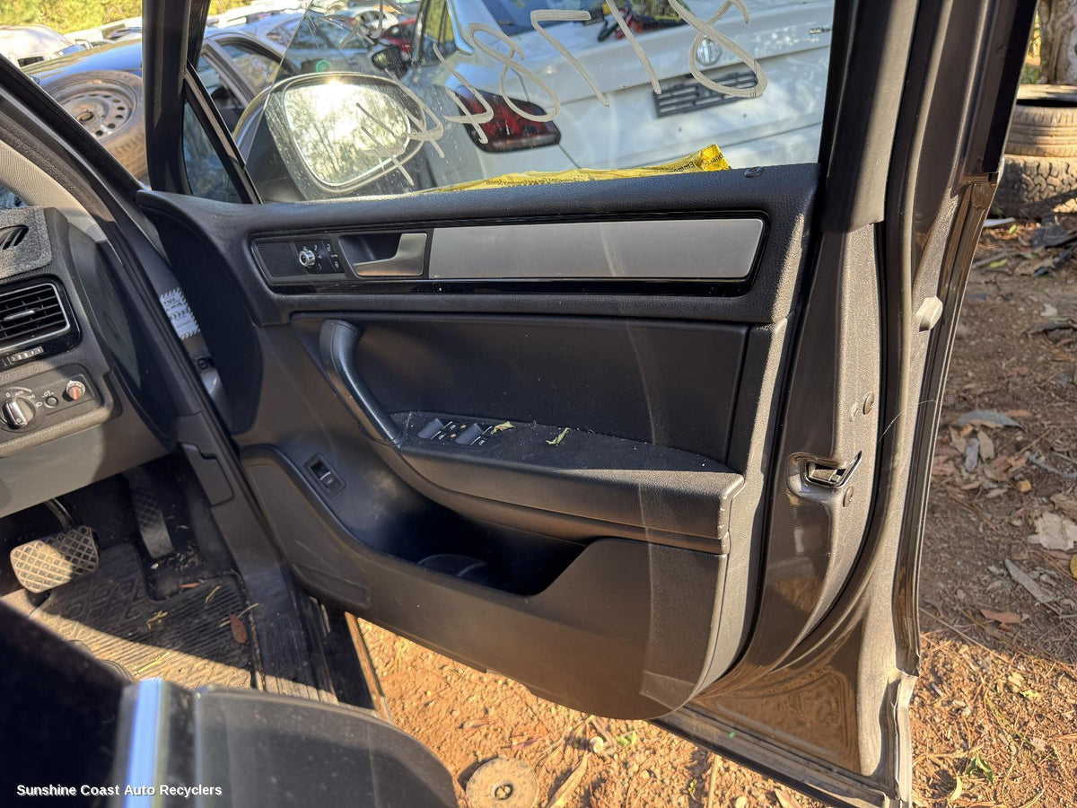 2010-2018 Volkswagen Touareg Misc Switch Relay