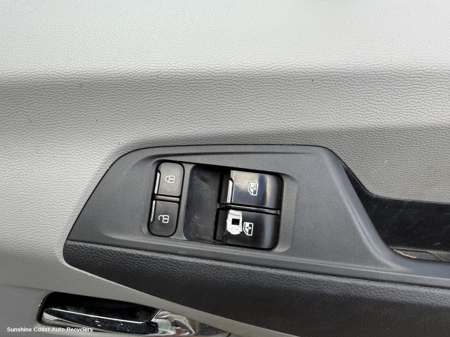 2020-2026 Ldv Deliver 9 Pwr Dr Wind Switch