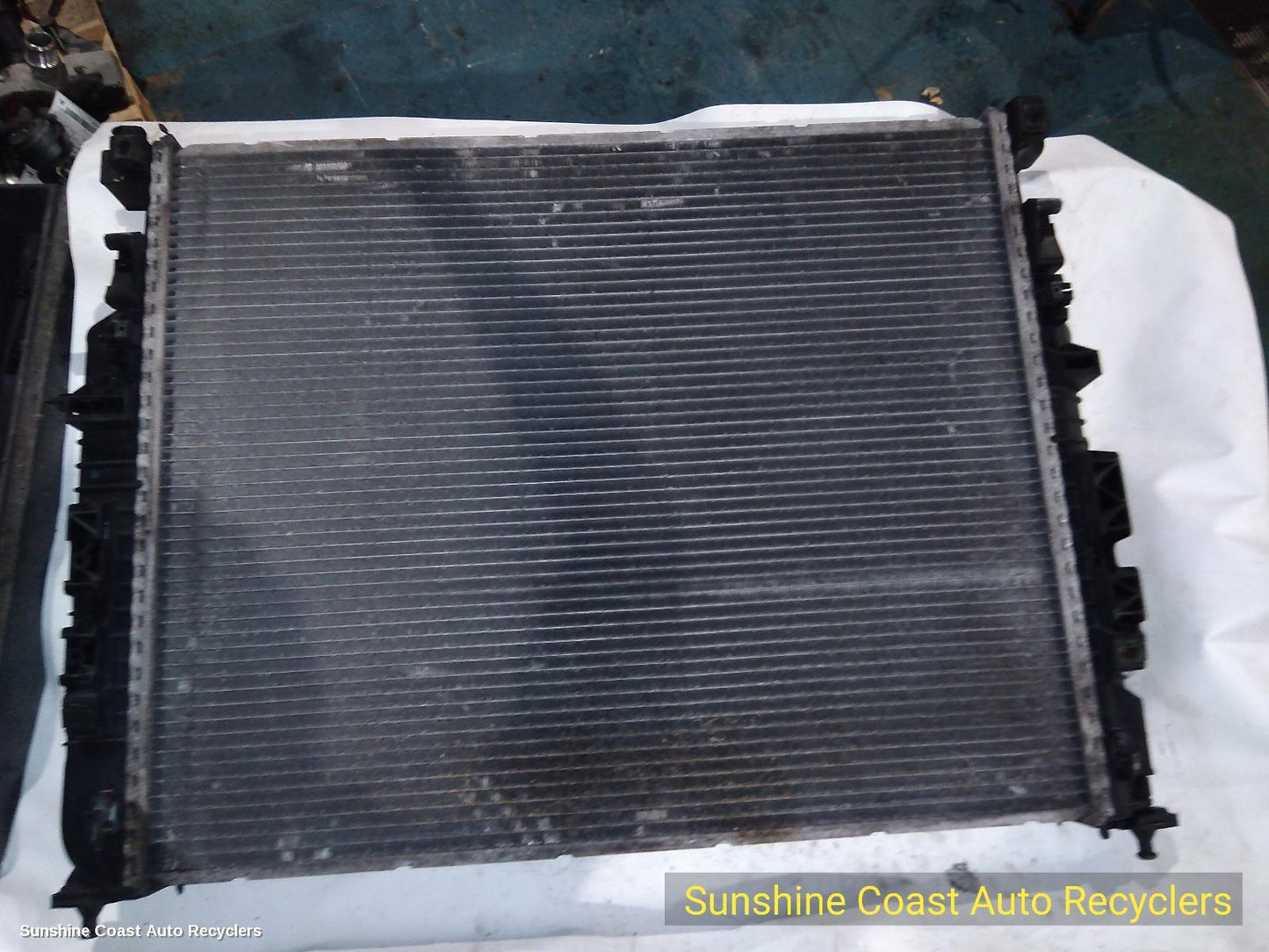 2005-2007 Mercedes M Class Radiator
