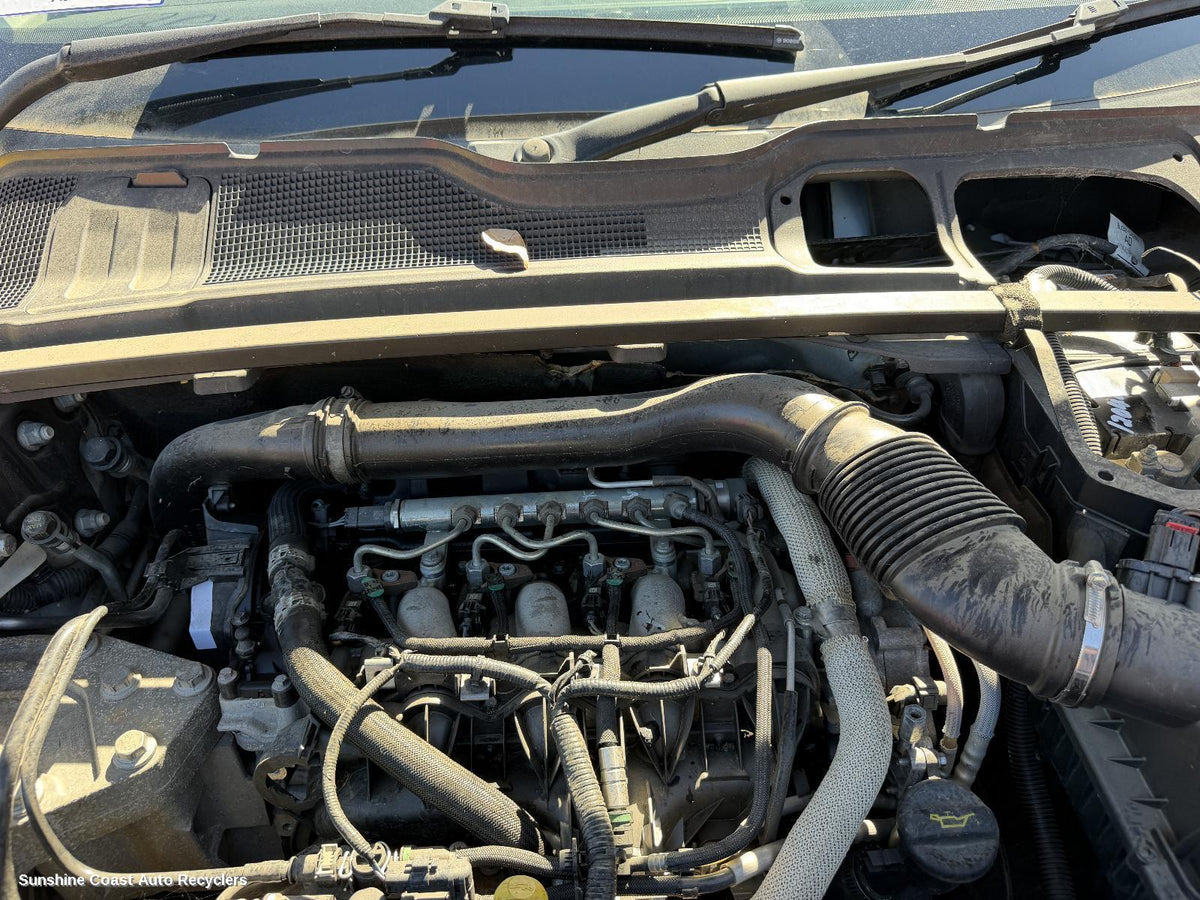 2011-2019 Land Rover Rangerover Evoque Air Cleaner Duct Hos