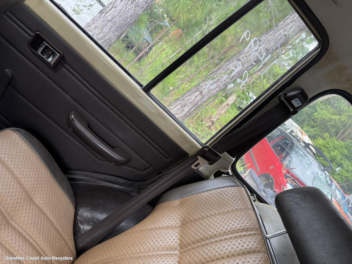 1980-1990 Toyota Landcruiser Headrest