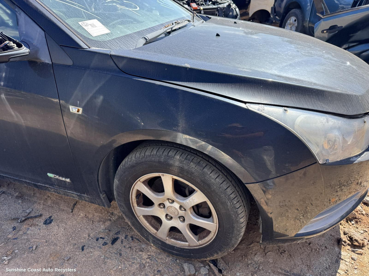 2009-2014 Holden Cruze Right Guard