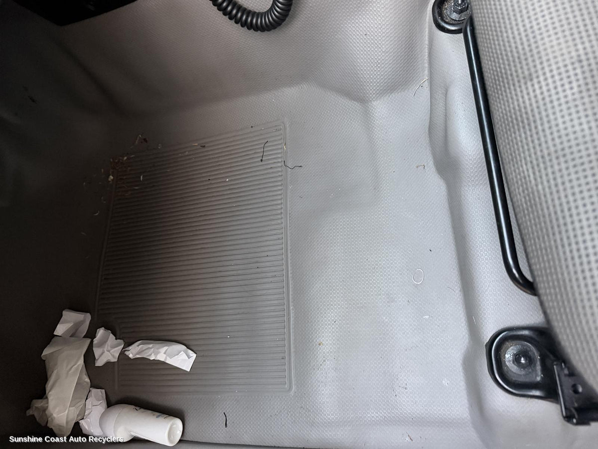 2009-2015 Mitsubishi Triton Carpet