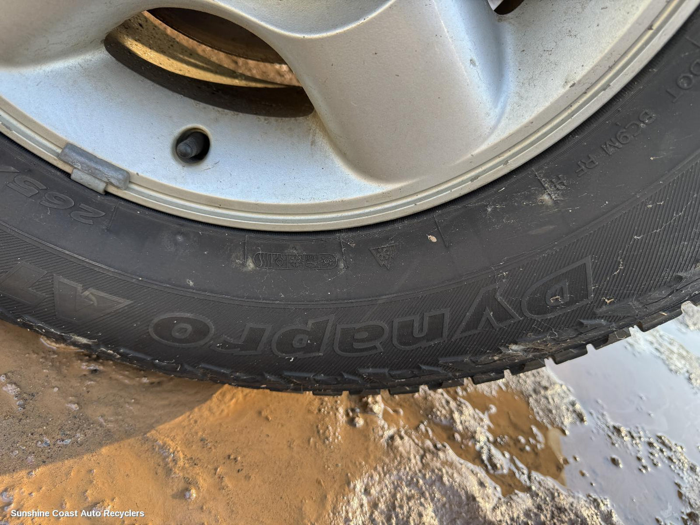 2001-2015 Nissan Navara Tyre