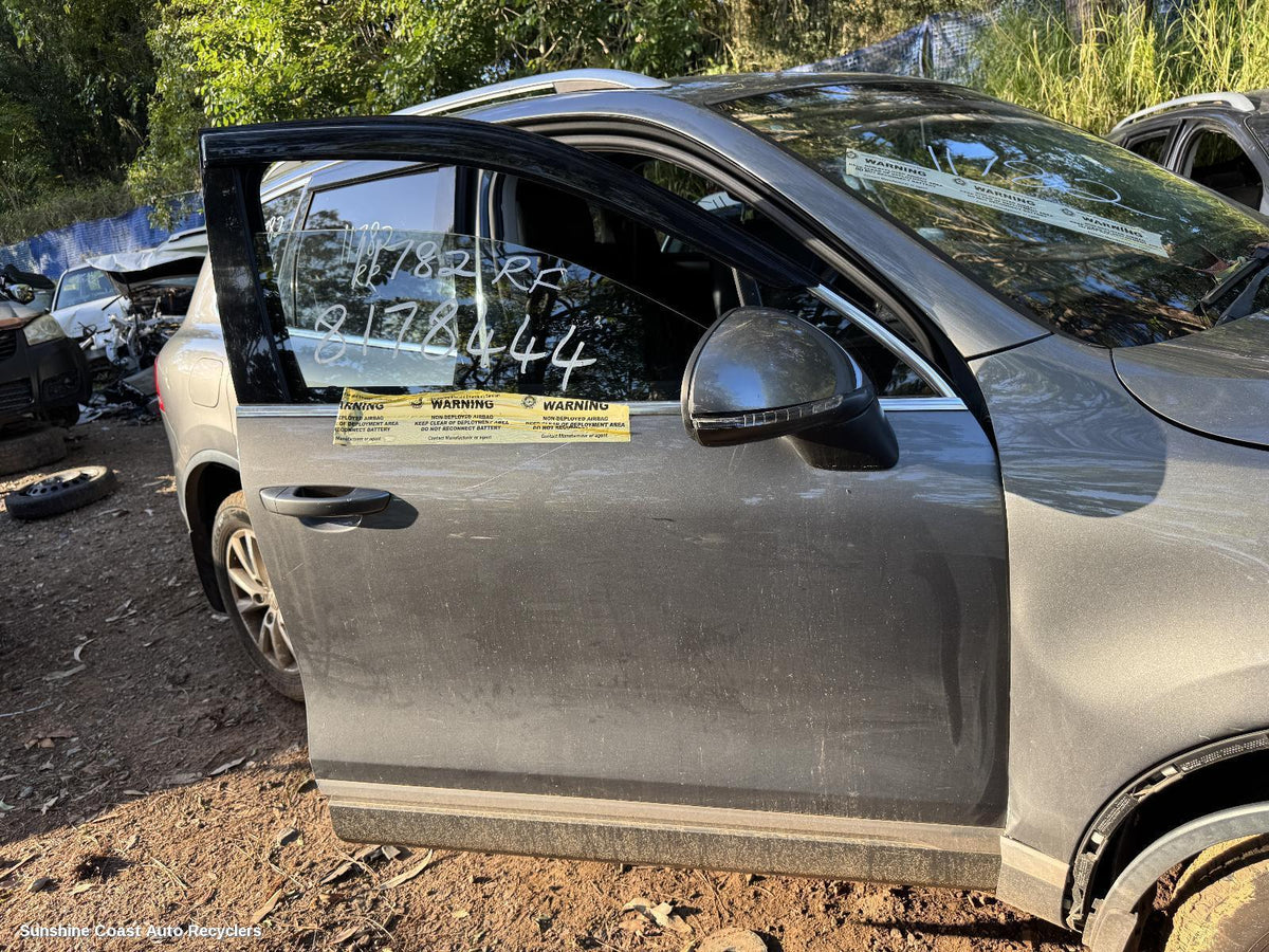 2010-2018 Volkswagen Touareg Right Front 1 4 Door Glass