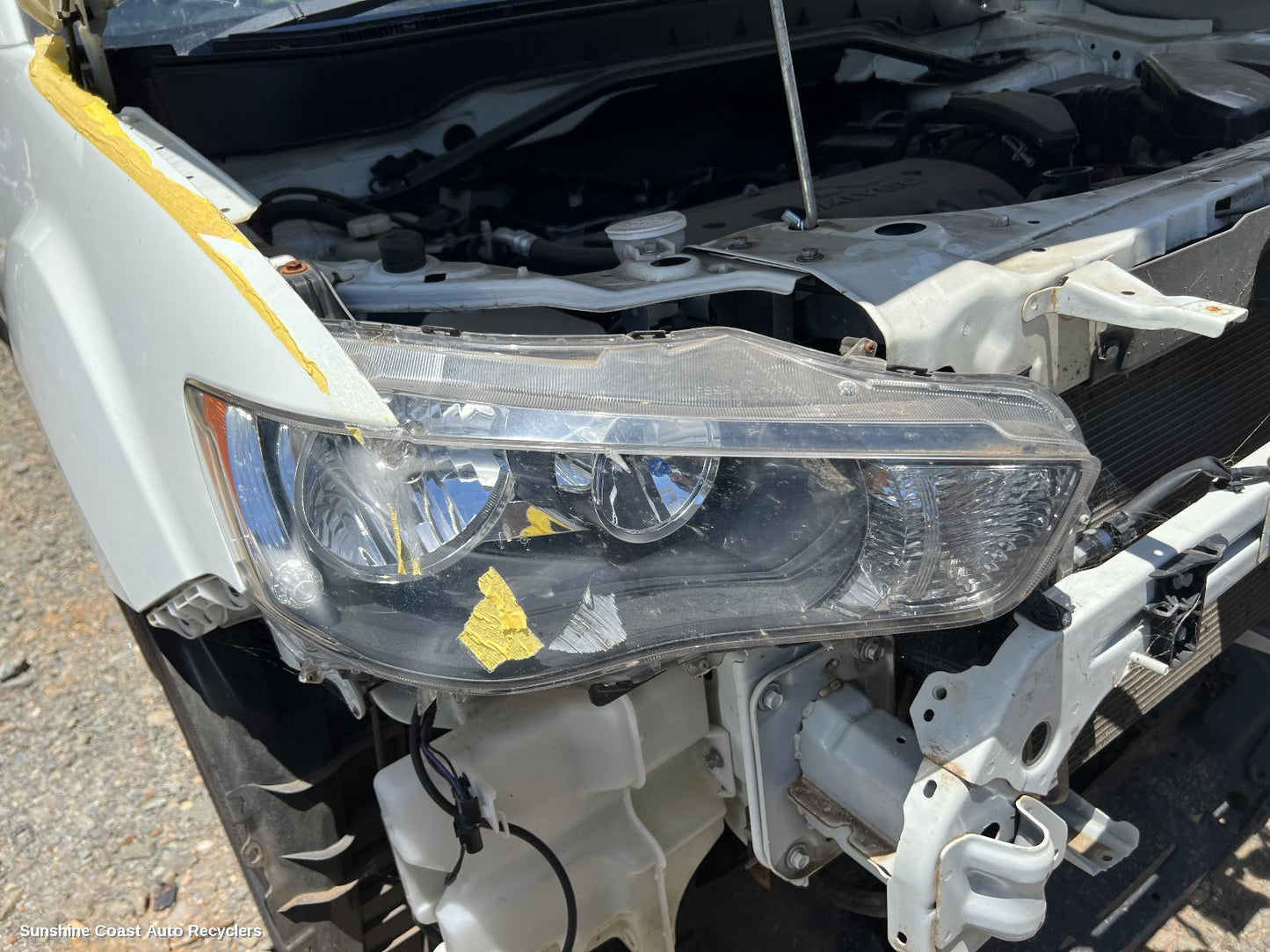 2011 Mitsubishi Outlander Right Headlamp