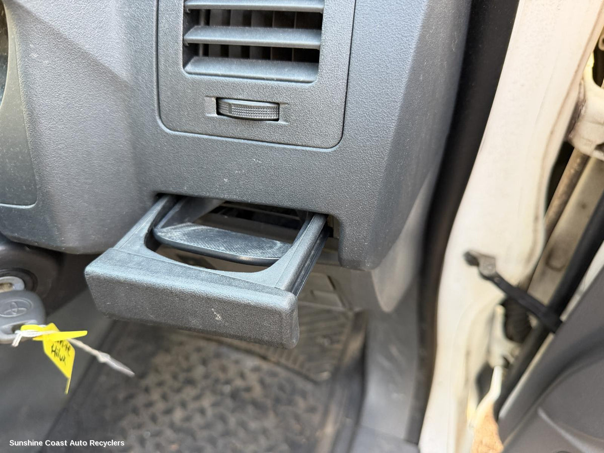 2011-2015 Toyota Hilux Misc