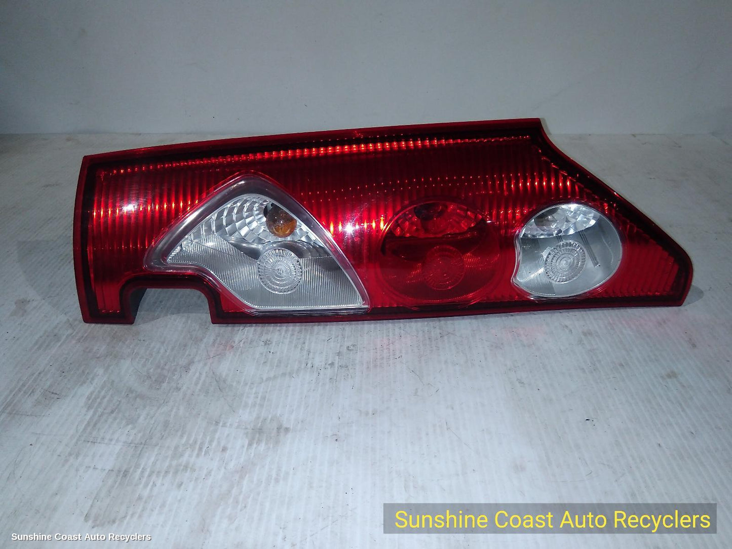 2011 Renault Kangoo Right Taillight