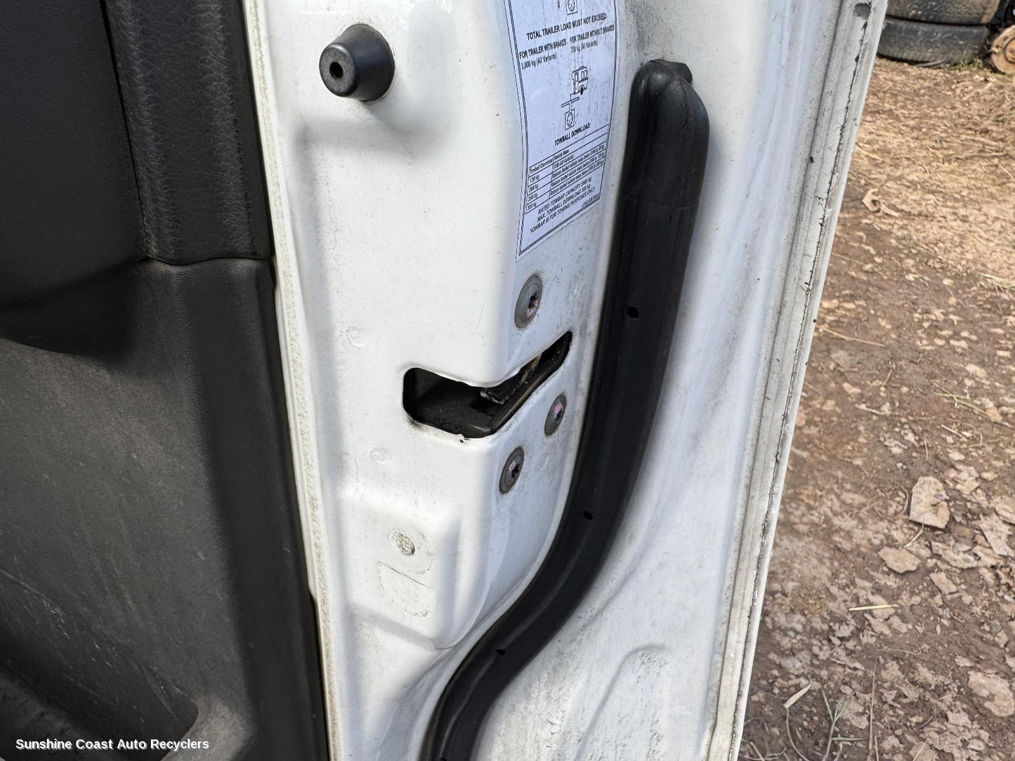 2010 Nissan Navara Door Boot Gate Lock