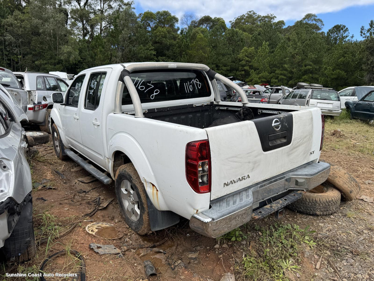 2005-2015 Nissan Navara Right Headlamp