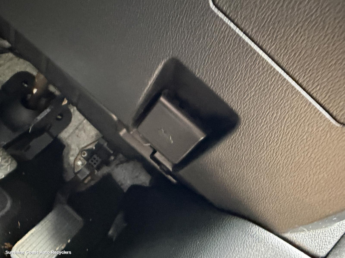 2006-2012 Mazda Cx7 Bonnet Release