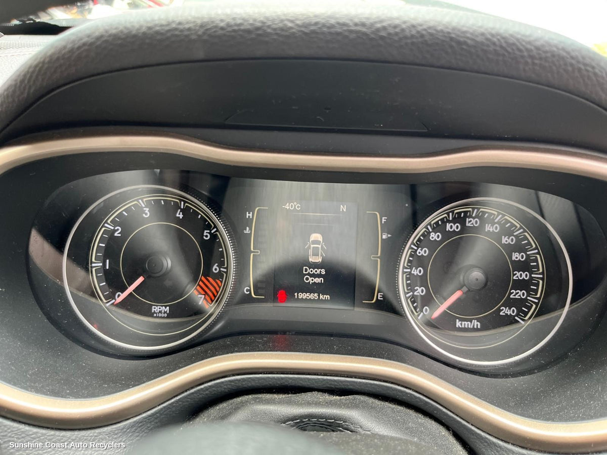 2014-2017 Jeep Cherokee Instrument Cluster