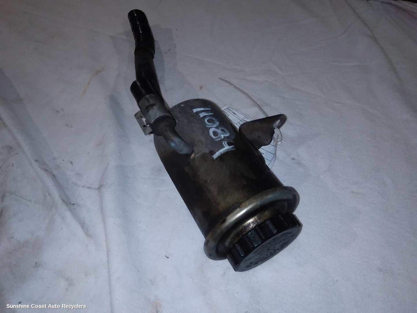 1998 Toyota Landcruiser P S Reservoir