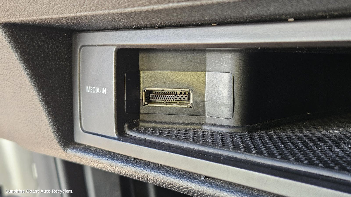 2010-2015 Skoda Fabia Misc Switch Relay