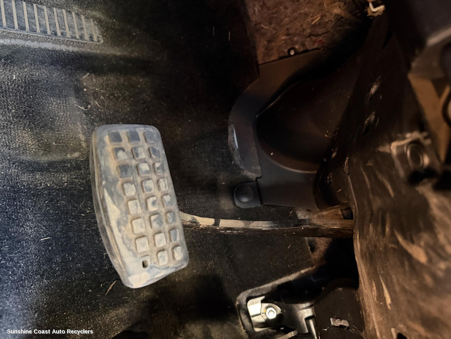 2006-2014 Mitsubishi Pajero Pedal Assembly