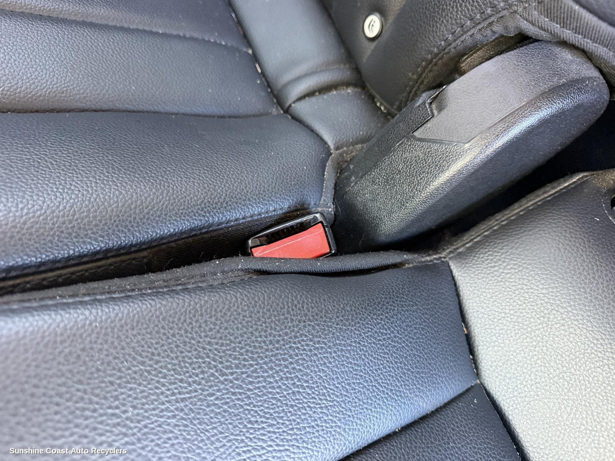 2006-2010 Mercedes R Class Seatbelt Stalk