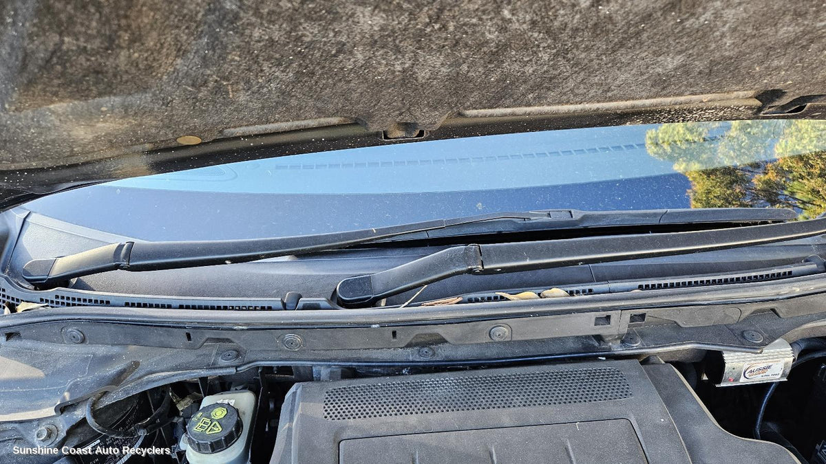 2006-2012 Mazda Cx7 Wiper Arm