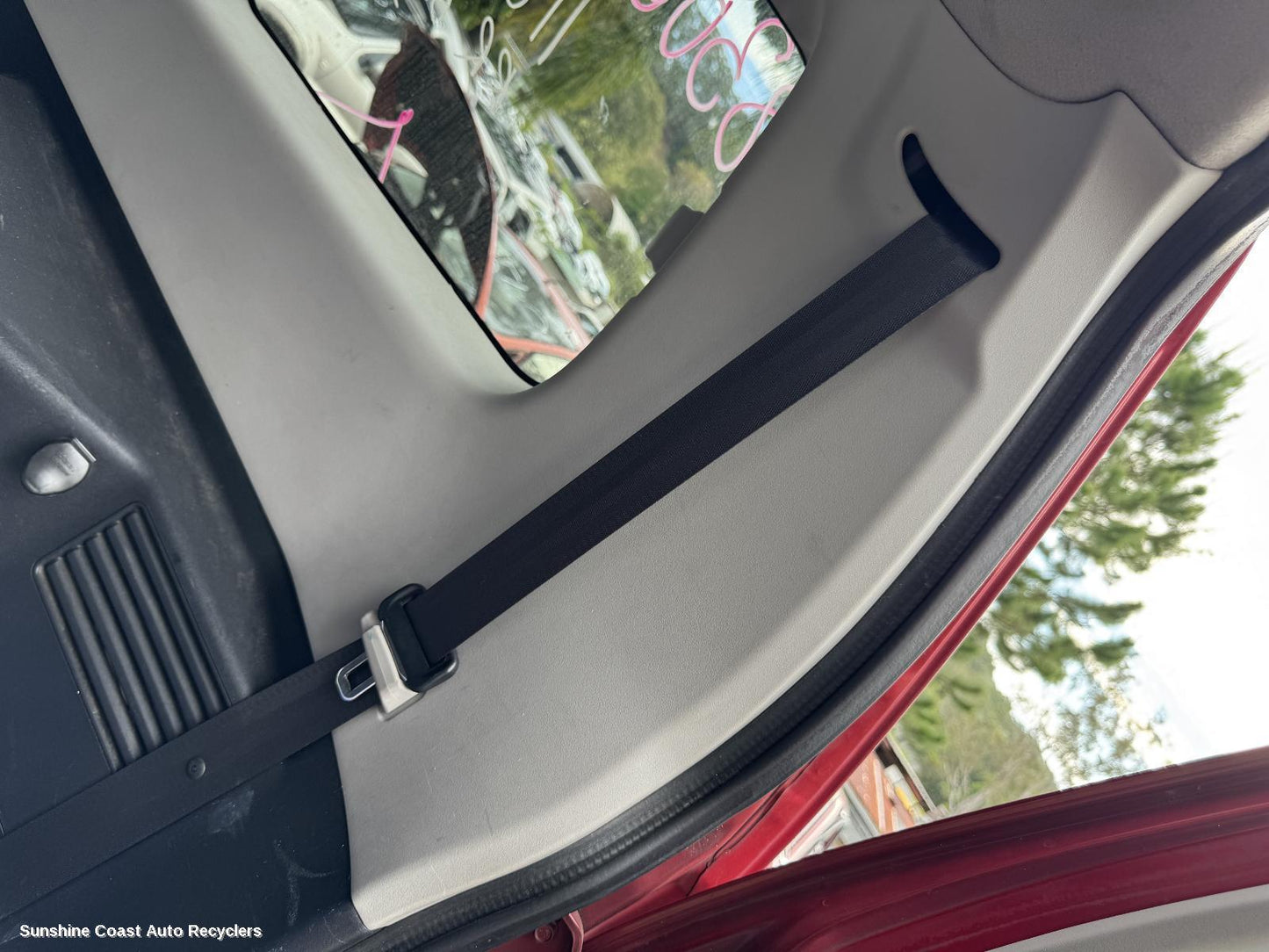 2009 Mitsubishi Pajero Seatbelt Stalk