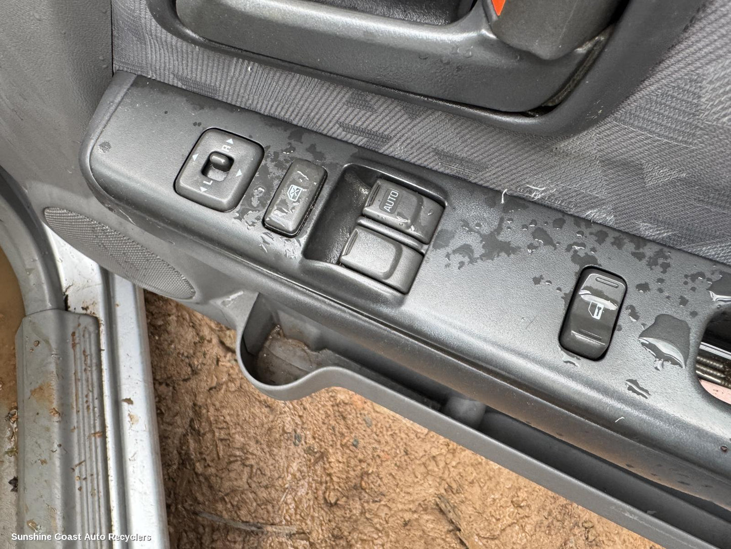 2003-2006 Holden Rodeo Pwr Dr Wind Switch