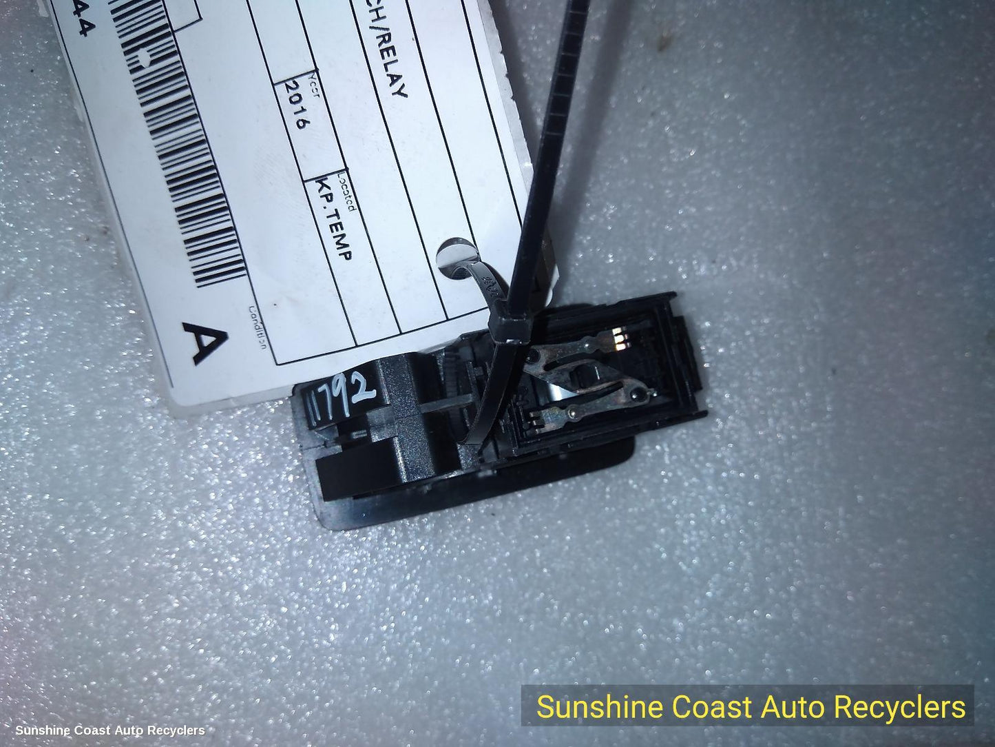 2010-2018 Volkswagen Touareg Misc Switch Relay