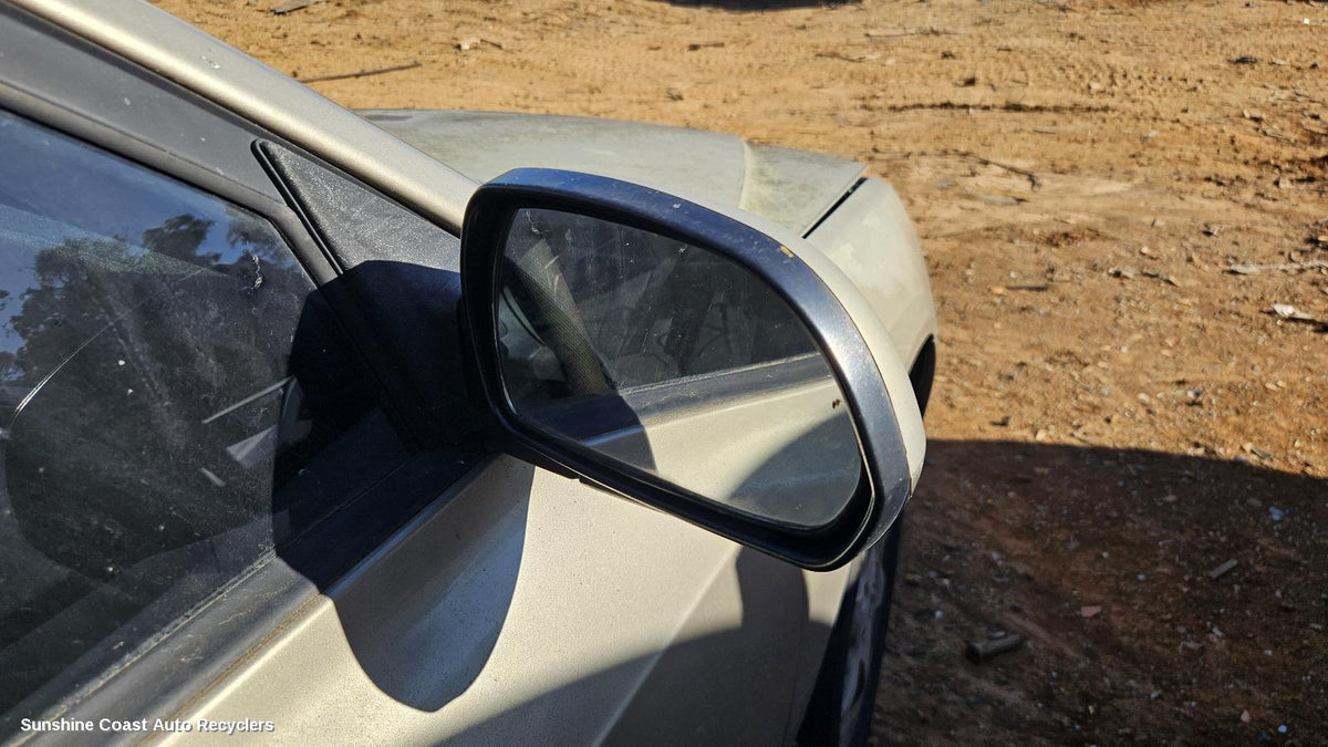 2000-2003 Hyundai Elantra Right Door Mirror