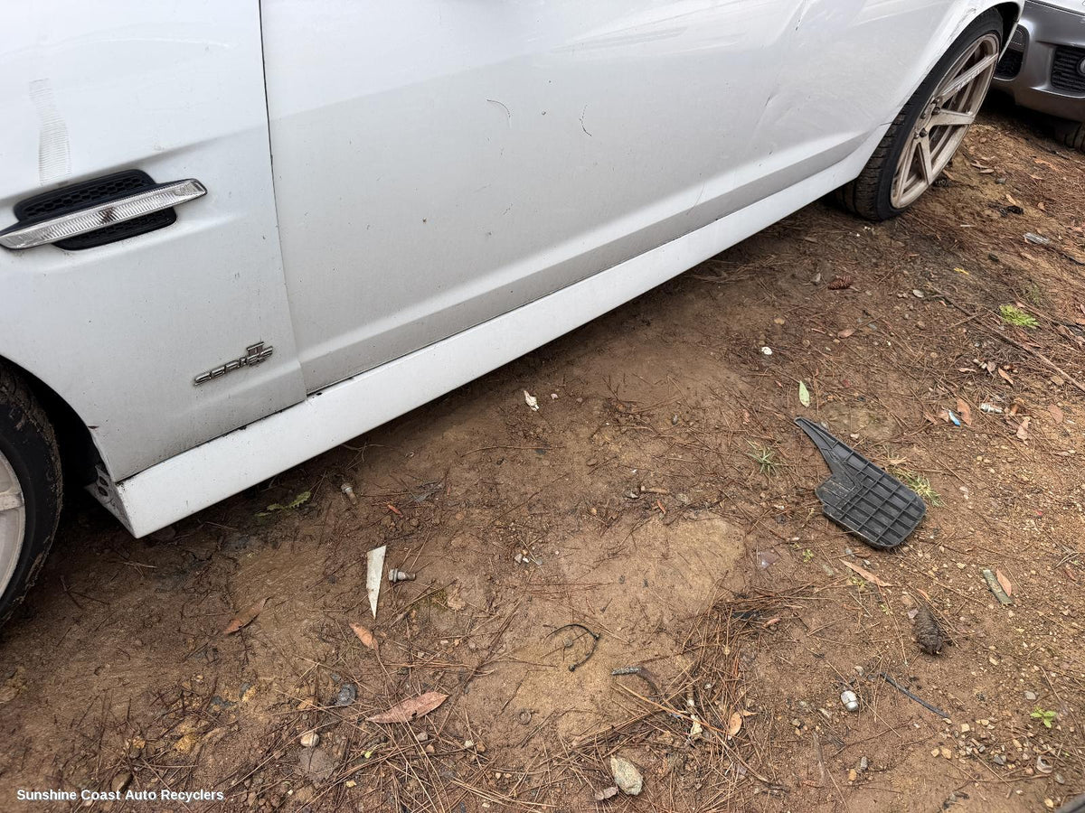 2006-2017 Holden Commodore Side Step Skirt