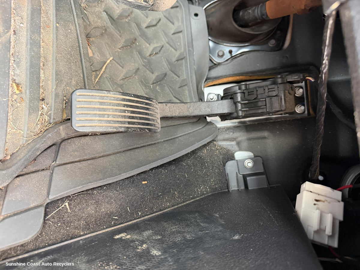 2021-2025 Ldv G10 Pedal Assembly