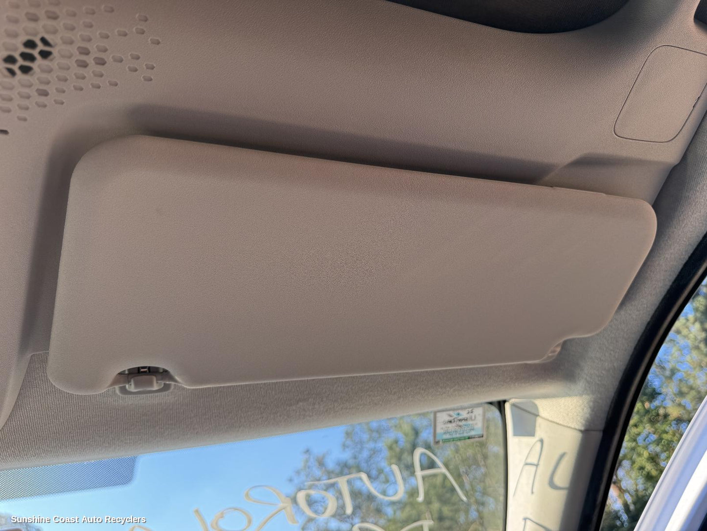 2019-2026 Peugeot Partner Sunvisor